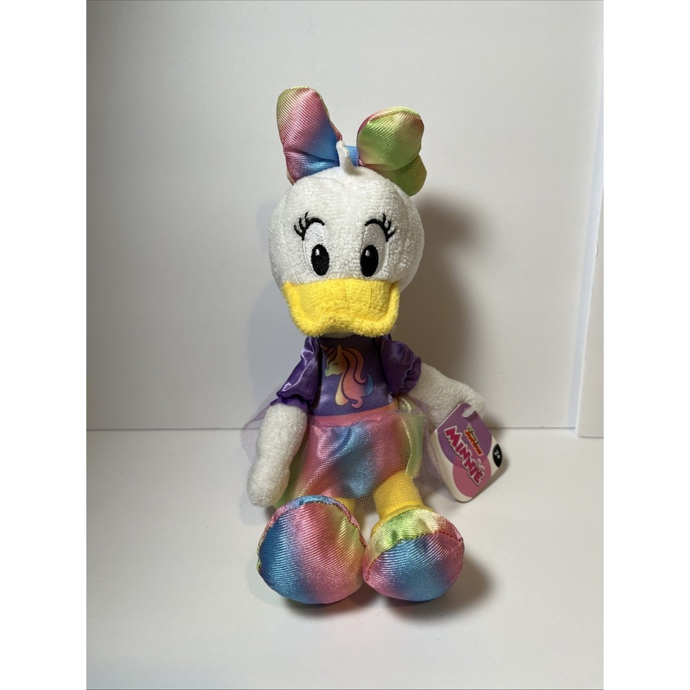 DISNEY JUNIOR DAISY DUCK PLUSH Preowned. Has tags.